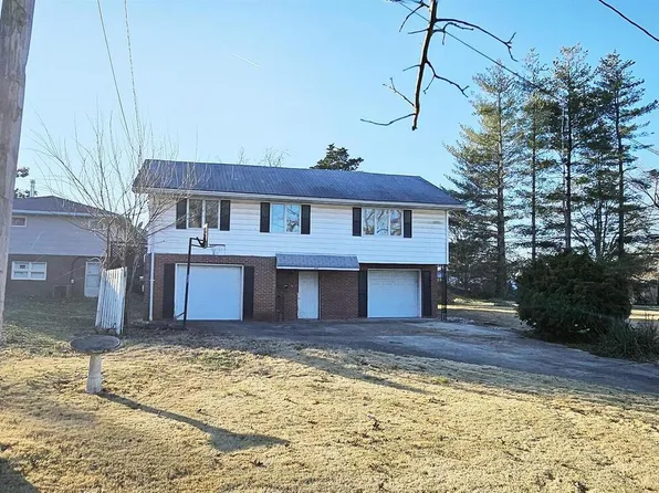 603 W Spring St, Anna, IL 62906