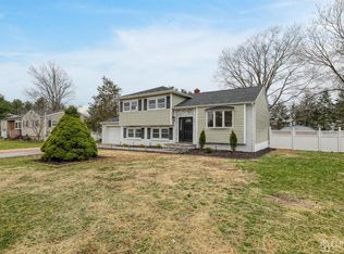 20 Seymour Ter, Piscataway, NJ