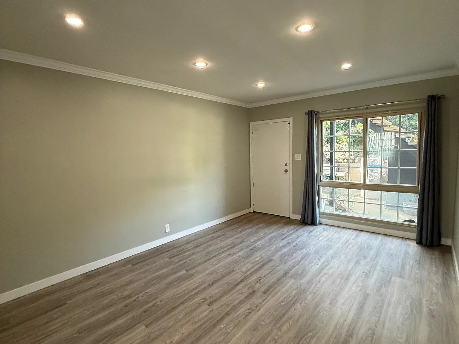 1 bed, 575 sqft, $2,085 — Photo 4