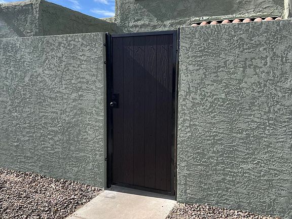 2nd image of 5403 W SHEENA Drive