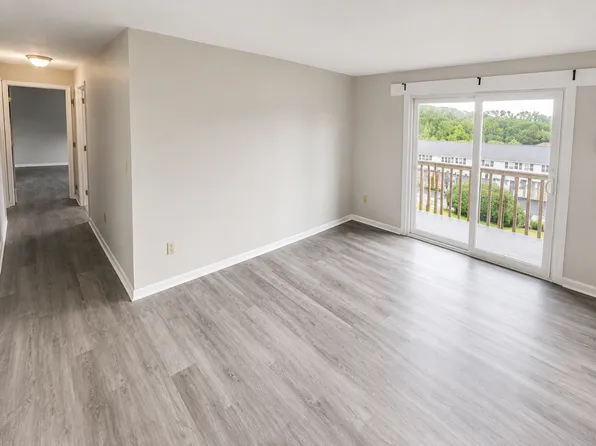 6 Main Street, 6 Main St #9, Spencer, MA 01562