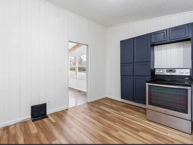 6455 Chestnut Ave — Photo 8