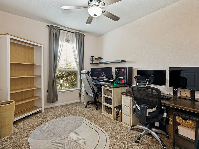 6719 Hibiscus Fls — Photo 13