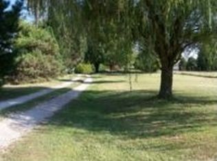 22754 W 220th St, Spring Hill, KS 66083