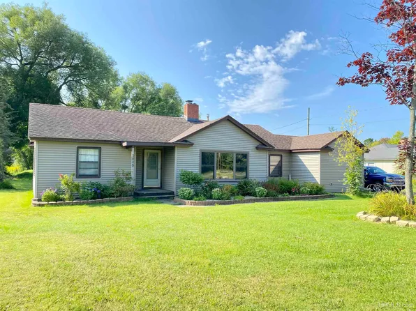 2845 Lake Shore Dr, Escanaba, MI 49829