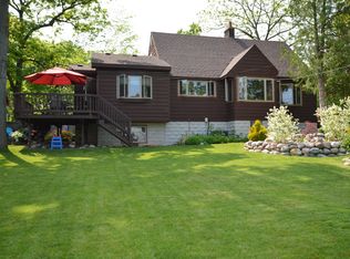 5117 W Orchard Dr, McHenry, IL 60050