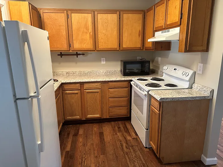 3204 Deer Path Cir — Photo 5