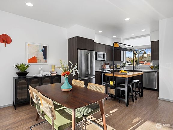 4th image of 5026 35th Avenue S