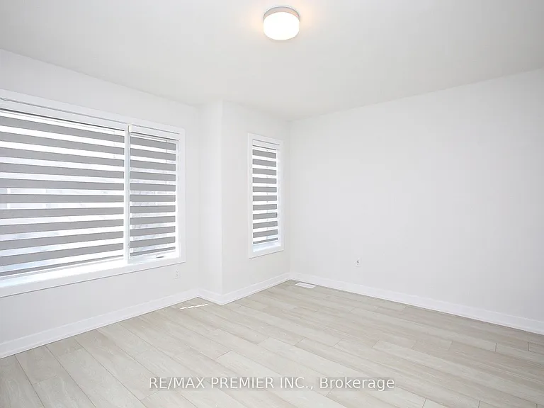 73 Akil Thomas Gdns — Photo 16
