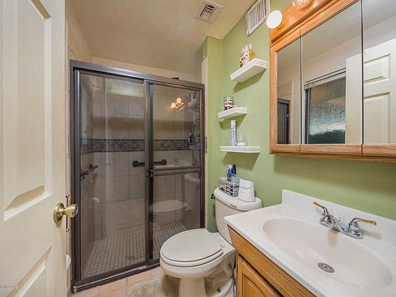 3rd image of 1101 N Avenida Jeanine