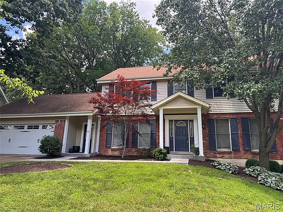 3rd image of 15495 Long Castle Forest Ct