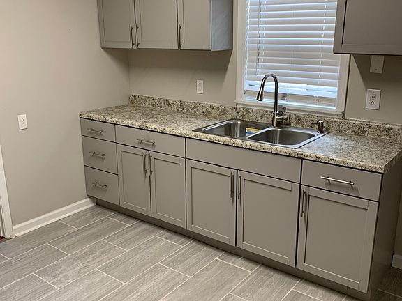 2nd image of 2919 General Taylor St #1