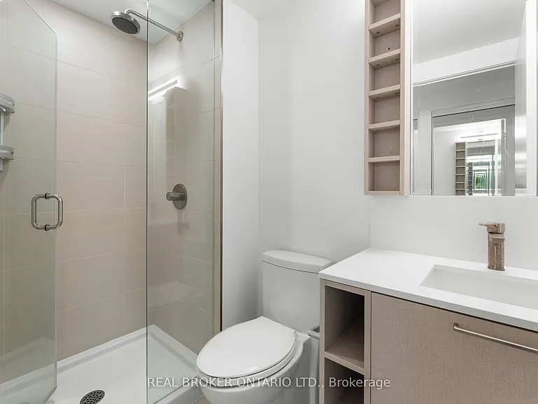 19 Western Battery Rd #2206 — Photo 17