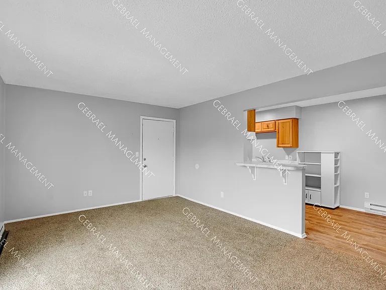 4430 E Mount Morris Rd — Photo 13