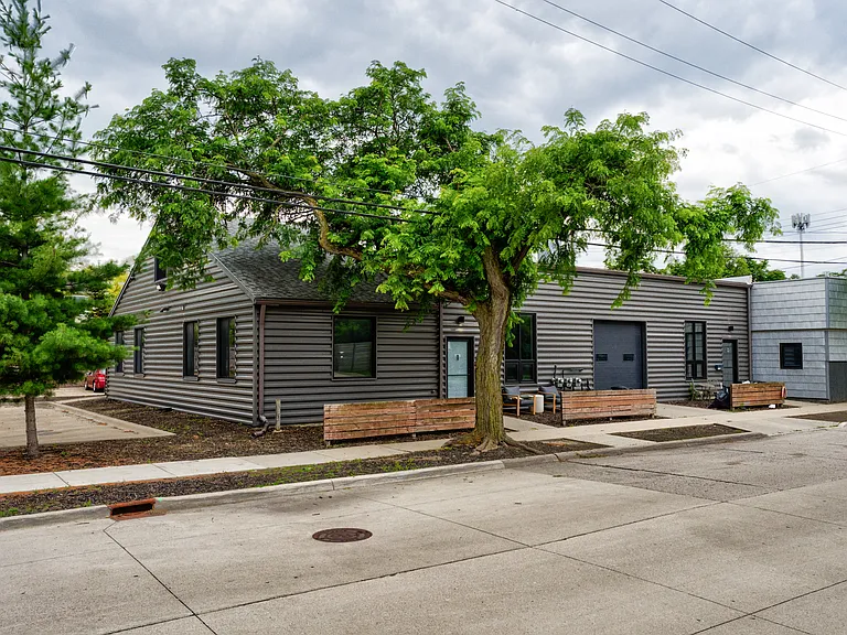 1300 Batavia Ave #2 — Photo 37