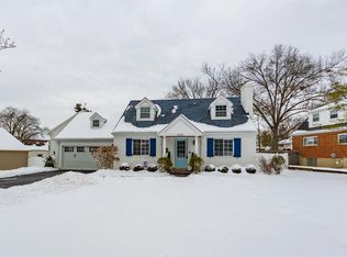 4103 Rowan Hill Dr, Cincinnati, OH 45227