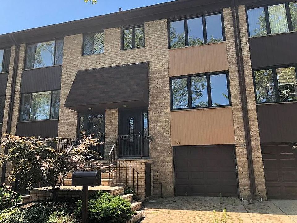 1st image of 51 Claradon Ln