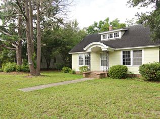 3885 Chestnut St, North Charleston, SC 29405