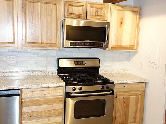 3rd image of 1355 Bear Mountain Dr APT A