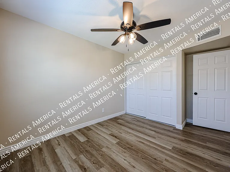 8111 W Wacker Rd #35 — Photo 23