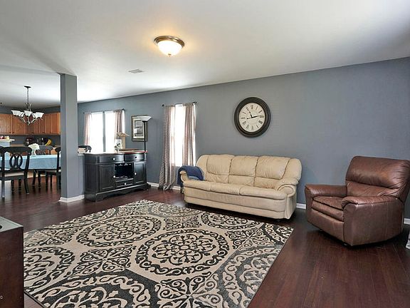 5th image of 10124 Canoe Cir