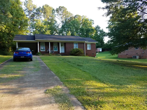 208 Beechwood Cir, Greenwood, SC 29646