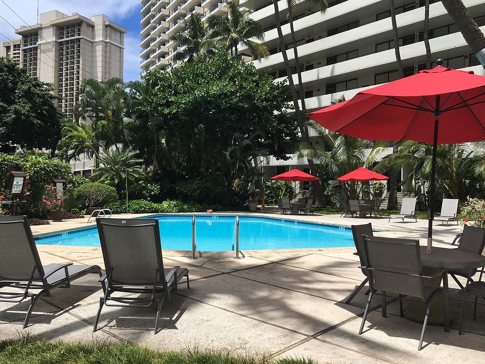 Beautiful newly remodeled salt water pool which is open 8am-10pm daily.