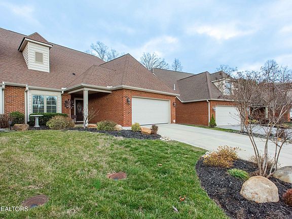 4th image of 2504 Maple Branch Ln