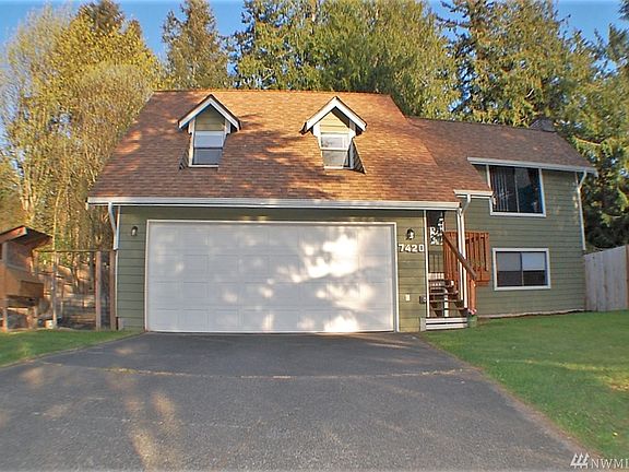 2nd image of 7420 Blackbird Dr NE