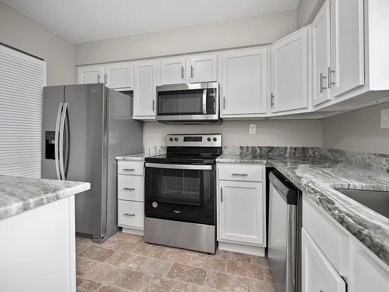 421 Redding Rd #118 — Photo 10
