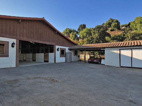 3rd image of 10930 E Escollera Cir