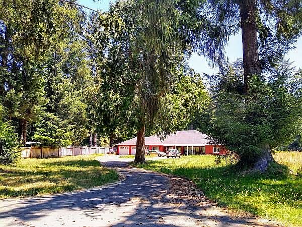 1st image of 100 Parkview Ln
