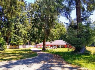 100 Parkview Ln, Crescent City, CA 95531