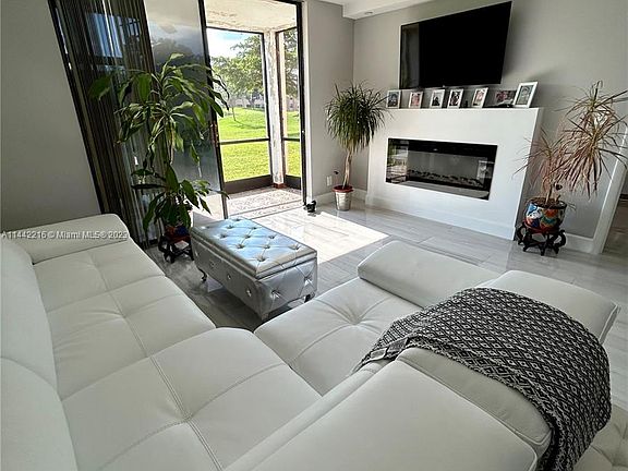 3rd image of 10145 Sunrise Lakes Blvd APT 107
