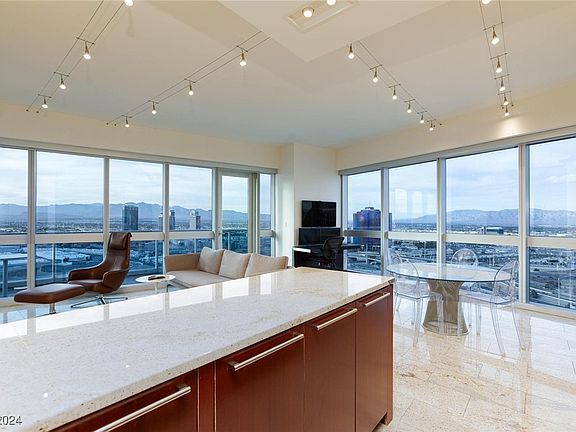 3rd image of 4471 Dean Martin Dr Unit 3000