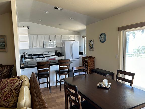 Dining Kitchen area.