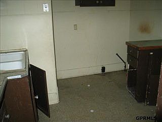 2nd image of 4470 Evans St