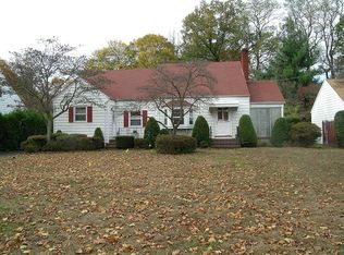 526 4th St, Dunellen, NJ 08812