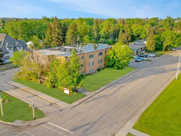 9926 105th Ave, Grande Prairie, AB