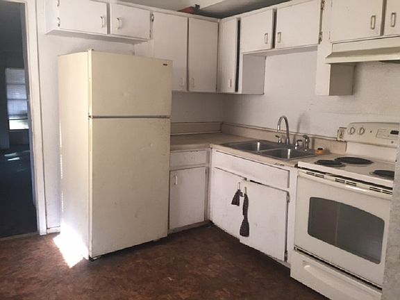 3rd image of 947 23rd Ave S
