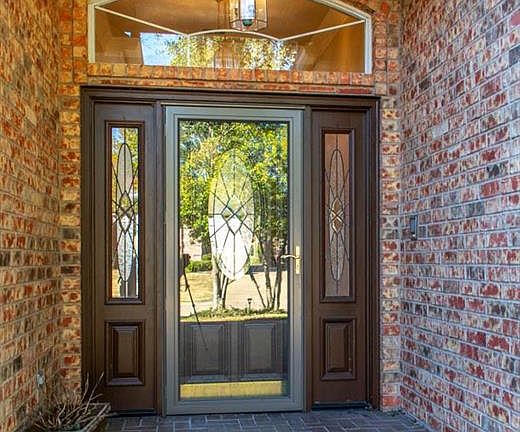3rd image of 6312 Skylark Cir