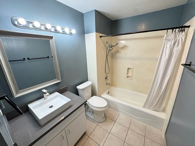 7958 Mission Center Ct #K — Photo 18