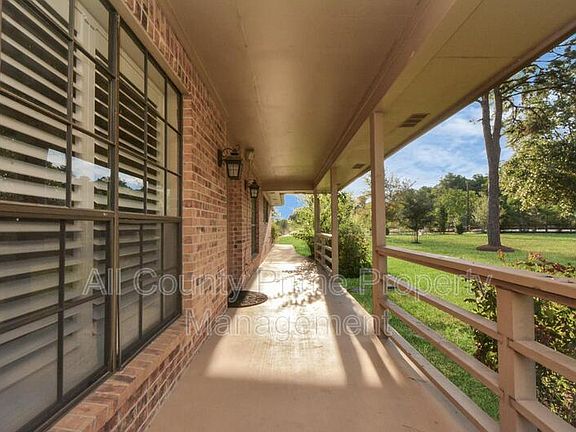 5th image of 28540 Rose Ln