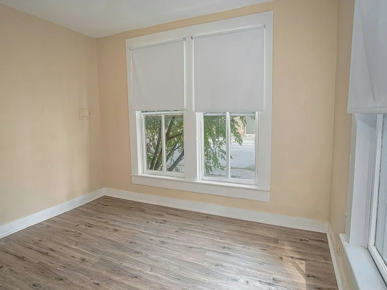 111 S Olive St #A — Photo 5