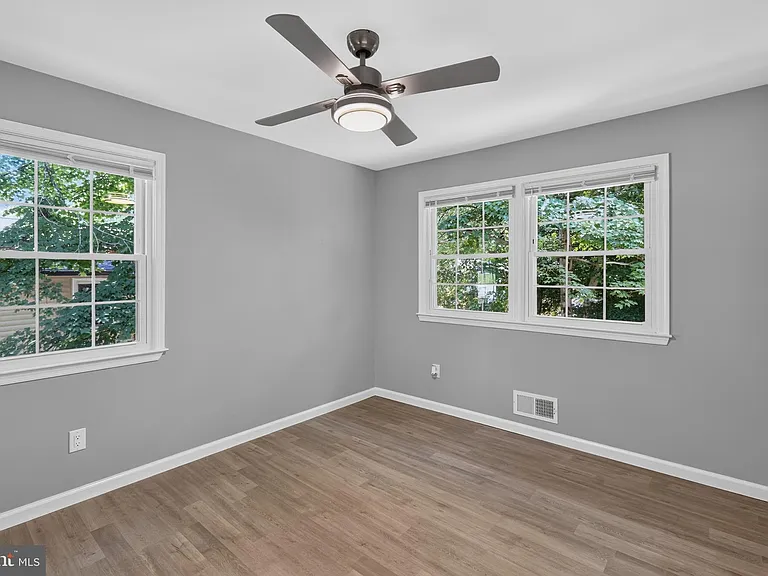 4752 Carterwood Dr — Photo 16