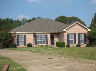 170 Post Oak Pl, Wetumpka, AL 36093