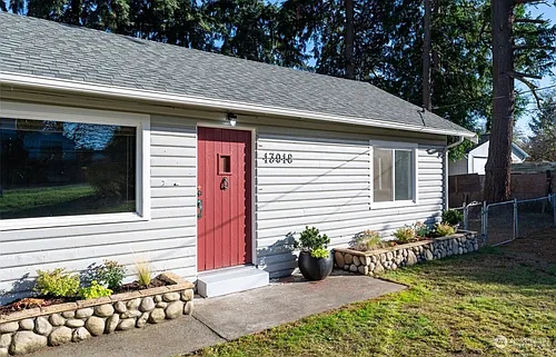 13018 2nd Ave S Photo 1