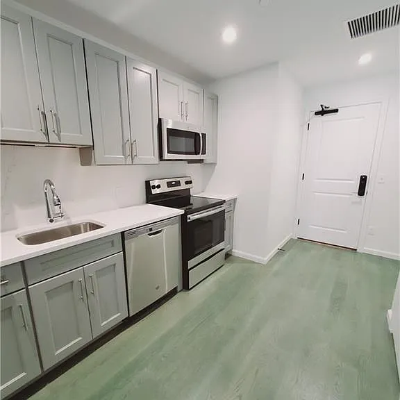 36 Atlantic St — Photo 7