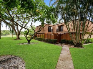 9140D SW 23rd St, Davie, FL 33324