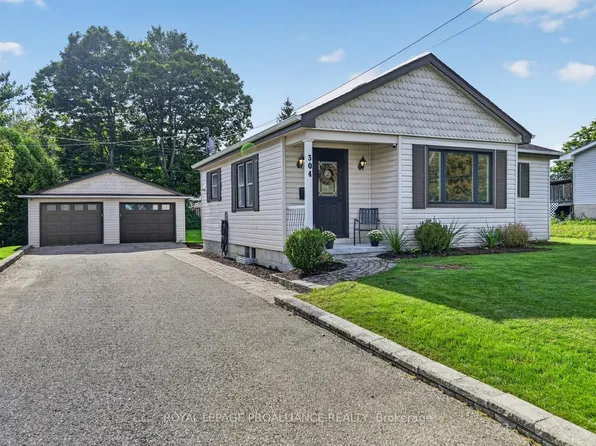 304 Oxford Ave, Brockville, ON K6V 3E2